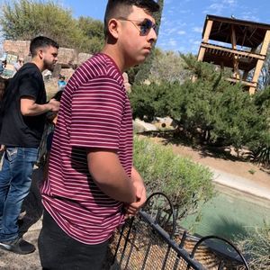 Meet your Posher, Ethan